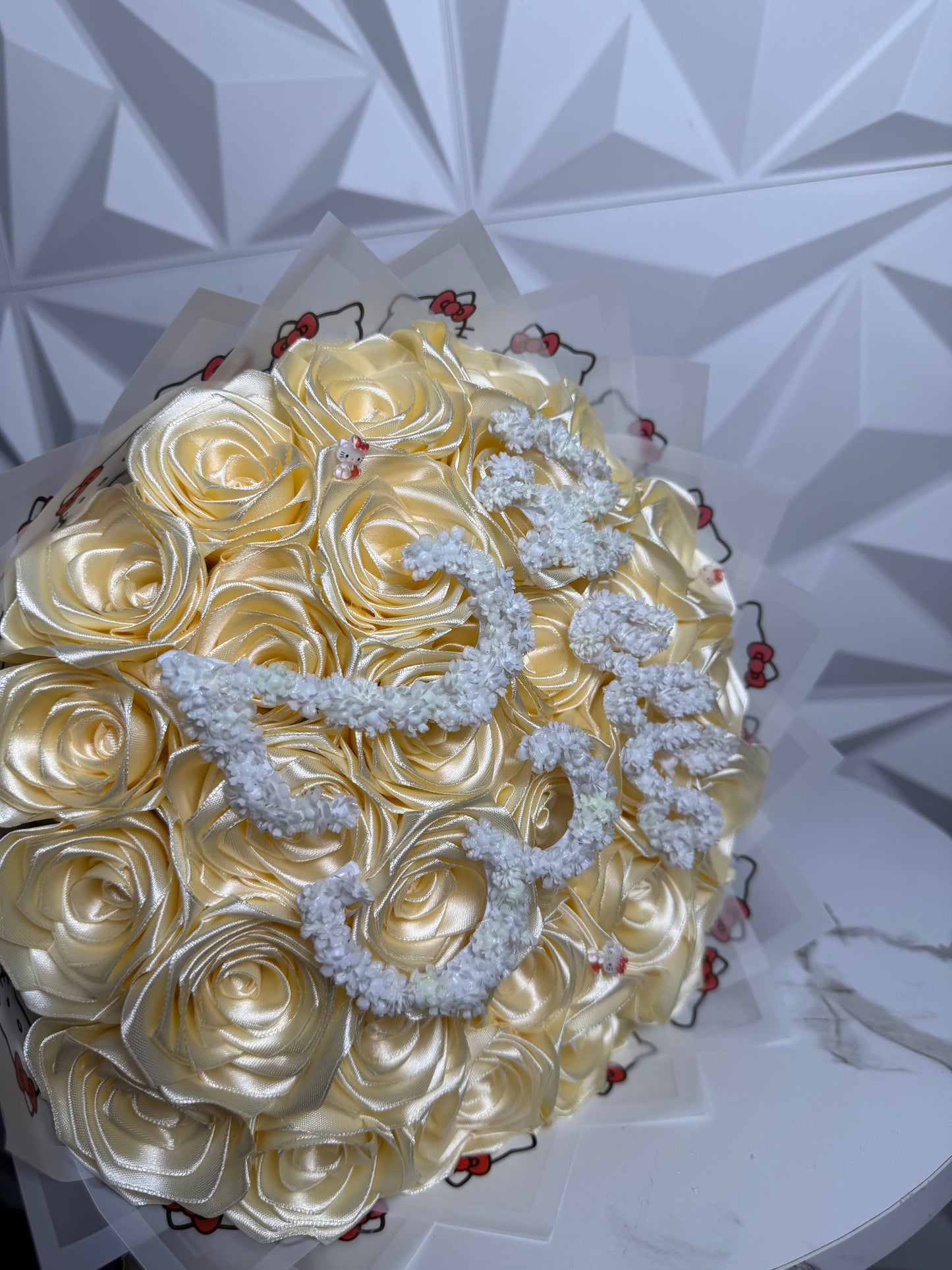 Hello kitty themed bouquet